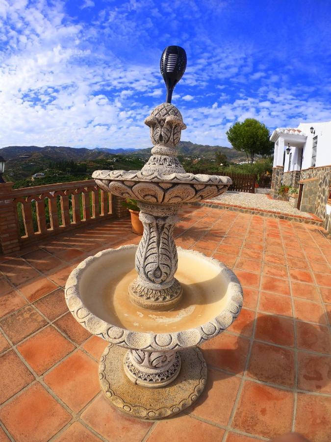 Villa Casa La Araucaria Frigiliana Esterno foto